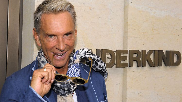 Joop in Berlin vor seinem Geschäft "Wunderkind". (Bild von Juli 2009)