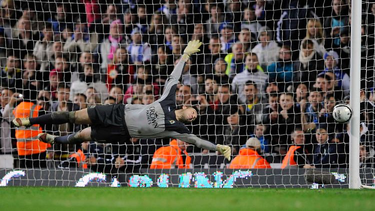 Michael Ballacks Elfmeter lenkte Blackburns Keeper Paul Robinson an den Pfosten.