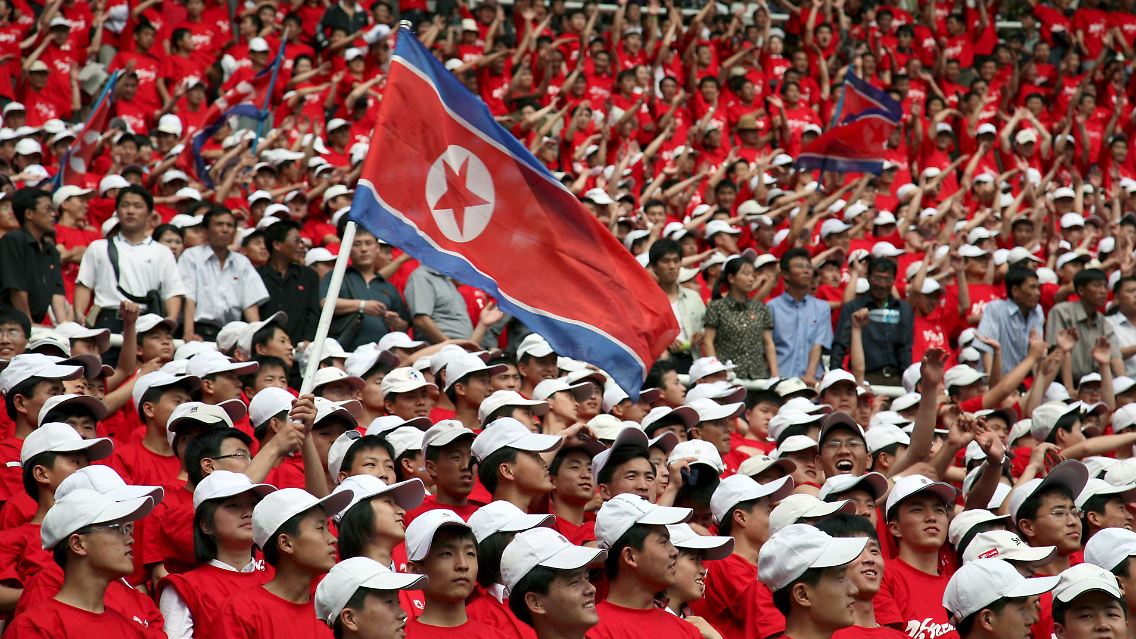 Nordkorea feiert seine Fußball-Mannschaft nach der WM-Qualifikation. Die Obrigkeit ist jedoch nicht zufrieden.