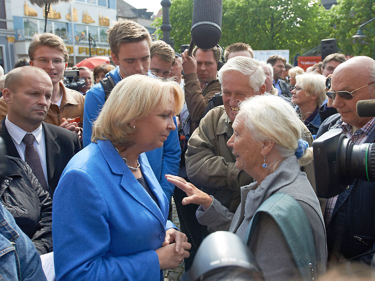 Kraft kann gut mit den Menschen auf der Straße.