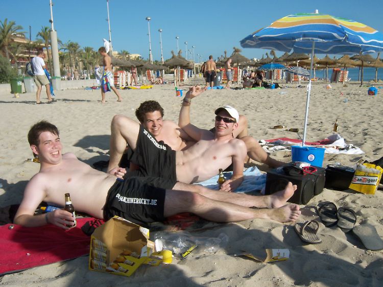 Die "Ballermann"-Freunde können aufatmen, zumindest was die Umbaupläne in Playa de Palma betrifft.