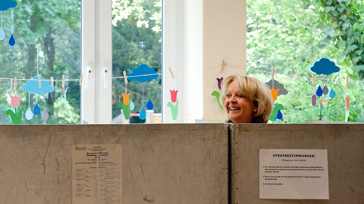 Hannelore Kraft bei der Stimmabgabe.