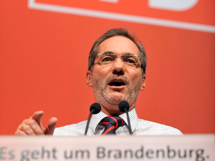 Platzeck will aufräumen, aber nicht aufgeben.