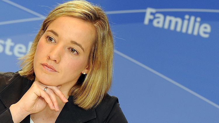 Familienministerin Kristina Schröder soll bis Ende des Monats einen Zehn-Punkte-Plan für den Kita-Ausbau vorlegen.