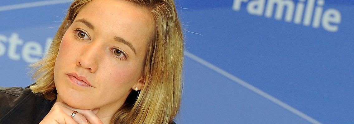 Familienministerin Kristina Schröder soll bis Ende des Monats einen Zehn-Punkte-Plan für den Kita-Ausbau vorlegen.