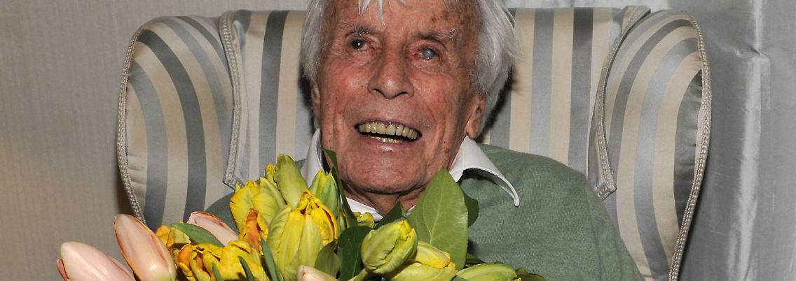 Auch mit 106 Jahren ist Heesters immer noch als Künstler aktiv.
