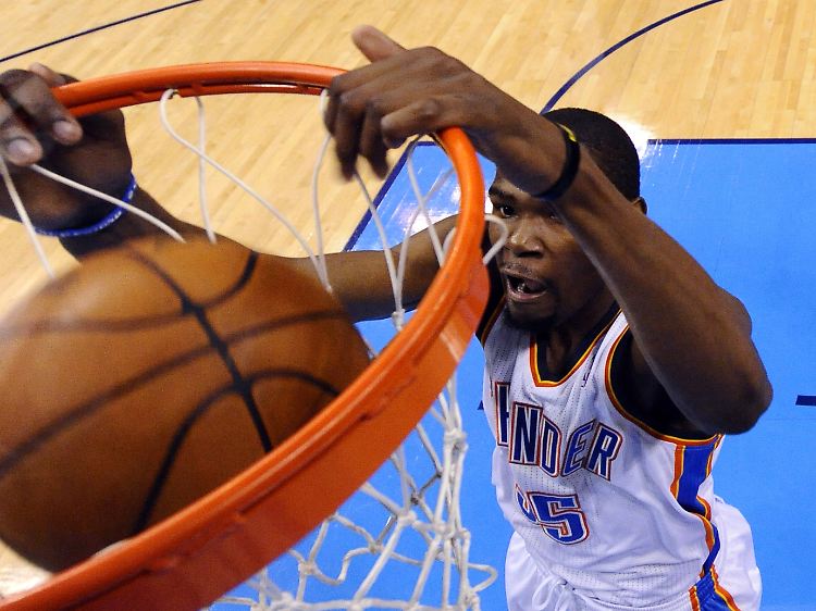 Oklahomas Kevin Durant erzielte in drei Vierteln 25 Punkte. Besser war nur sein Teamkollege Russell Westbrook.