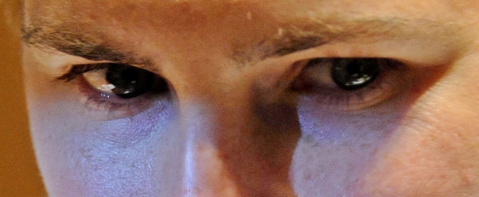 Nach 13 Stunden Beratung lautet das Urteil "schuldig": Amanda Knox, der "Engel mit Eisaugen", ist vom Geschworenengericht in der italienischen Stadt Perugia verurteilt worden.