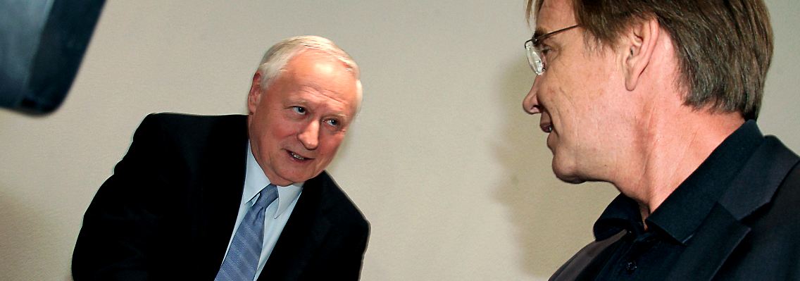 Dietmar Bartsch (rechts) wird für den Vorsitz seiner Partei kandidieren. Oskar Lafontaine äußert sich noch nicht klar.