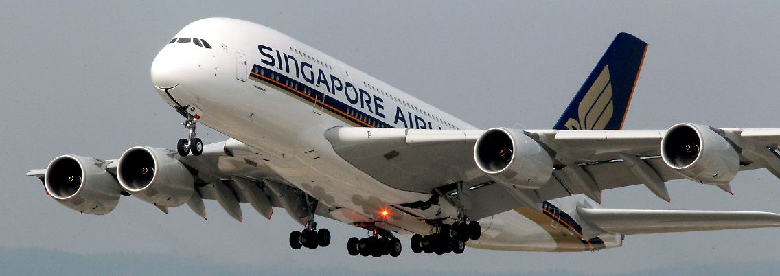 Singapore Airlines hat einige der Riesenflieger von Airbus gekauft.