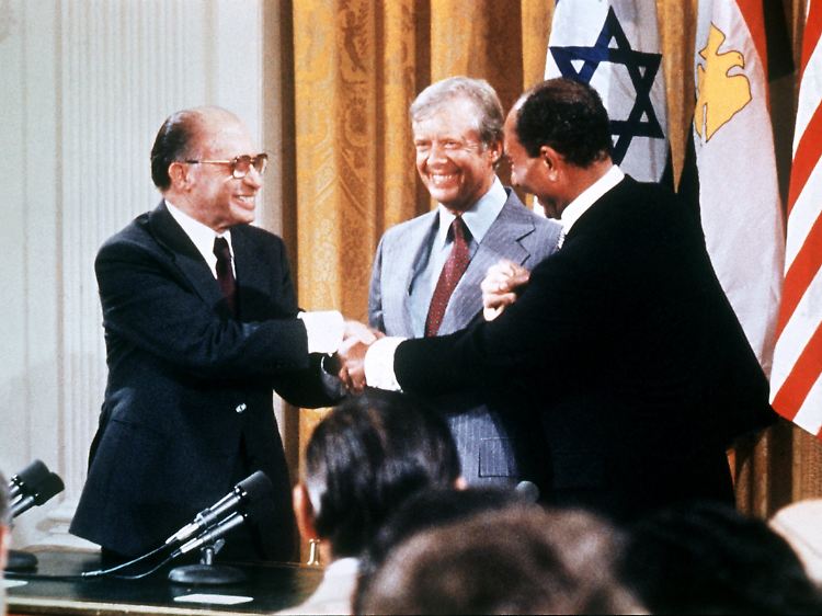 In Camp David wurde schon Geschichte geschrieben. 1978 schlossen Israels Ministerpräsident Menachem Begin und Ägyptens Präsident Anwar as-Sadat Frieden zwischen beiden Ländern. US-Präsident Jimmy Carter vermittelte.