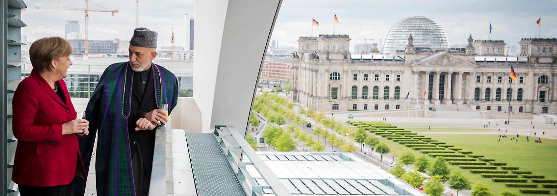 Merkel empfängt den afghanischen Präsidenten Karsai im Kanzleramt.