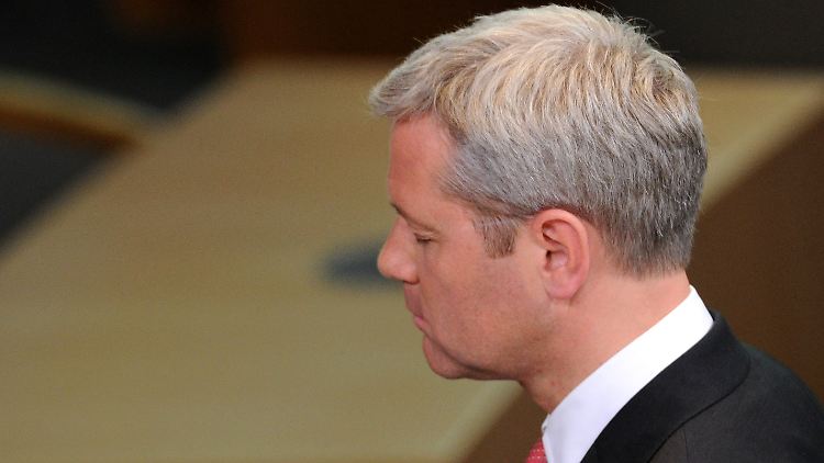 Röttgen hatte am Sonntag bereits seinen Rückzug aus dem Vorstand der NRW-CDU angekündigt.
