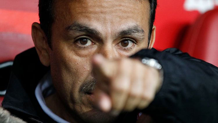Jos Luhukay übernimmt Hertha BSC. Offen ist noch, in welcher Liga.