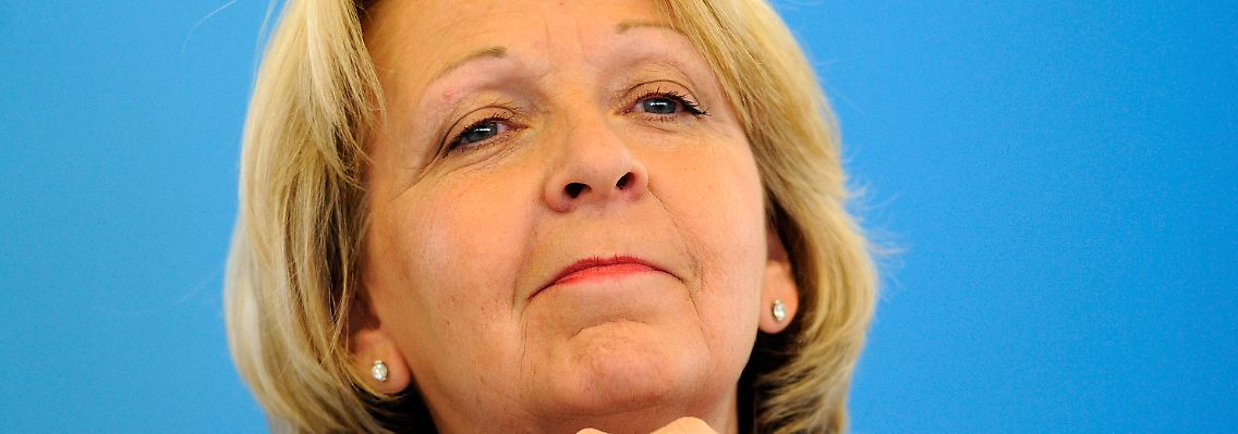 Selbst bei Unionswählern kann Kraft punkten. 21 Prozent von ihnen würde die Sozialdemokratin Merkel vorziehen.