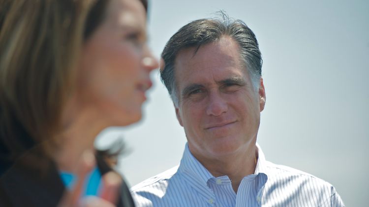 Erst böse Worte, dann heile Welt: Romney und Bachmann beim gemeinsamen Wahlkampf.