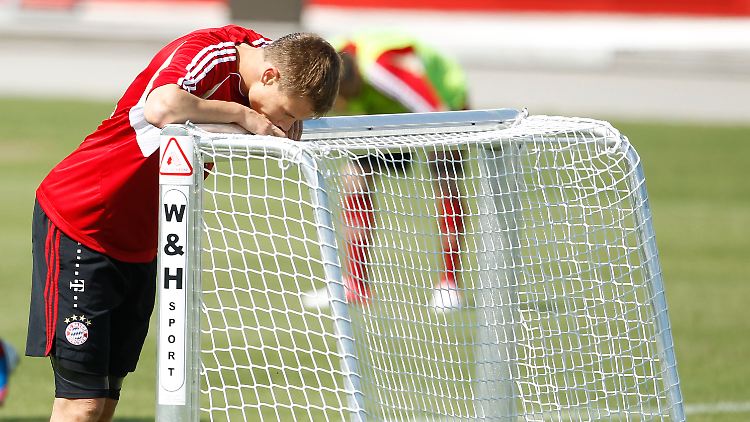 Im Training dabei, im Heimfinale gesperrt: Der Ur-Münchner Holger Badstuber ist einer von drei Bayern-Stammkräften, die das "Finale dahoam" verpassen.