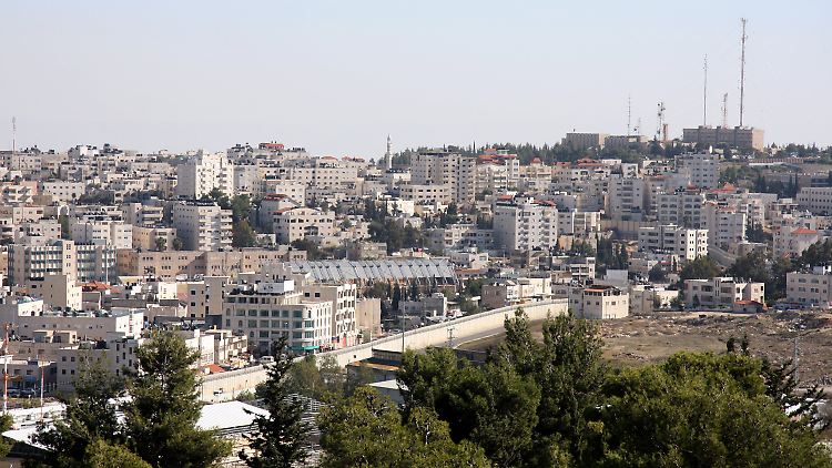 Blick über den Ostjerusalemer Vorort Atarot.