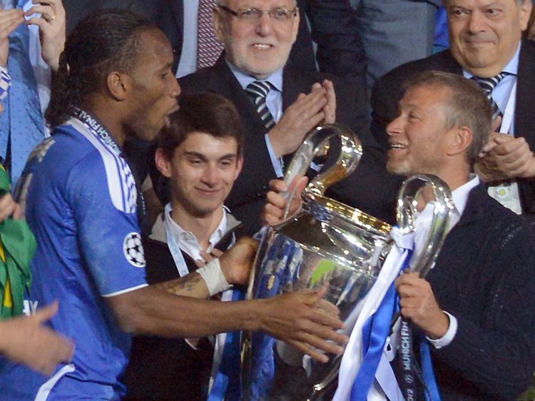 Unfassbar viel Geld hat Roman Abramowitsch in den FC Chelsea gepumpt. Nun reicht es endlich auch zum großen Titel.
