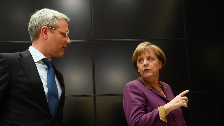 Da geht's raus: Merkel und Röttgen.