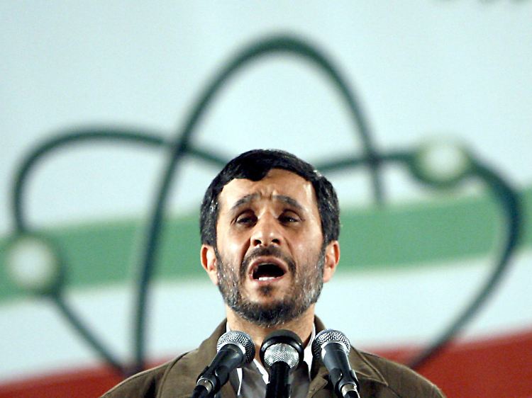 Der Mann ohne Bombe: Noch verfügt Irans Präsident Ahmadinedschad nicht über Atomwaffen. Davon gehen zumindest US-Amerikanische Geheimdienste aus.