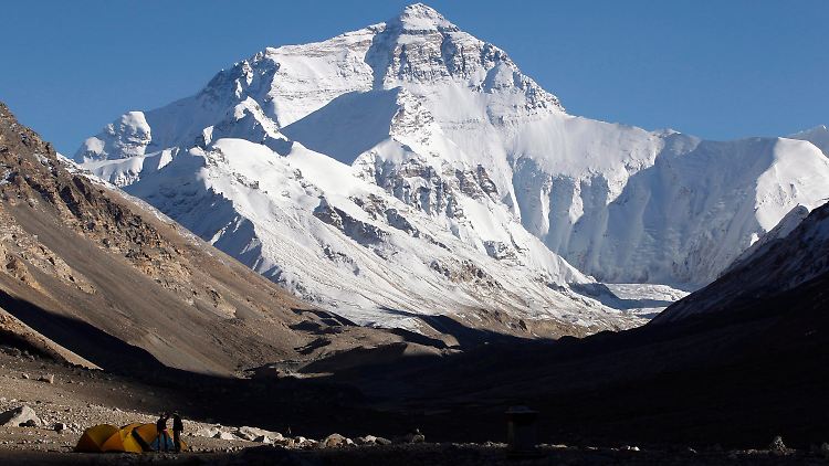 Ein Basislager am Fuße des Mount Everest.