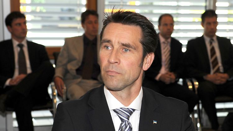 Michael Preetz, Manager von Hertha BSC Berlin, bleibt mit seinem Verein nun die Berufung vor dem DFB-Bundesgericht.