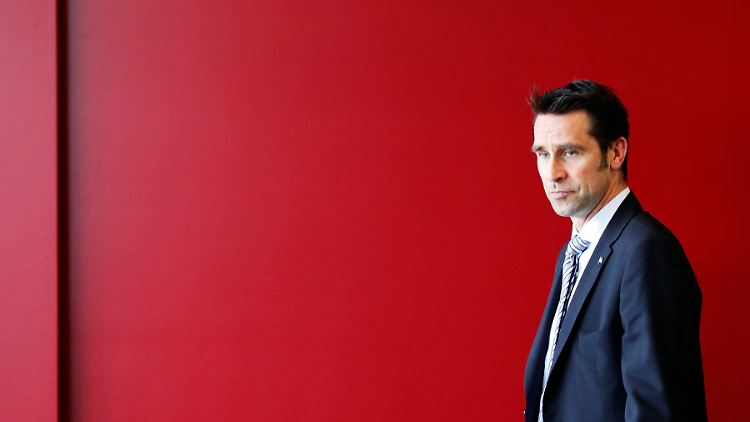 Michael Preetz hält sich nach zwei Abstiegen in drei Jahren immer noch für den optimalen Hertha-Manager. Sein Präsidium sieht das anders.