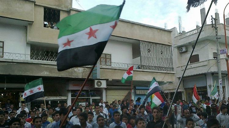 Anti-Assad-Demonstranten in der nordsyrischen Stadt Aleppo.