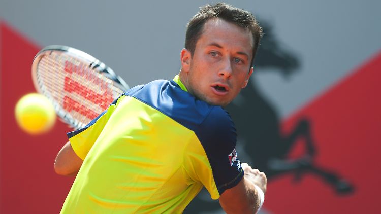 Philipp Kohlschreiber nimmt den Ball ins Visier.