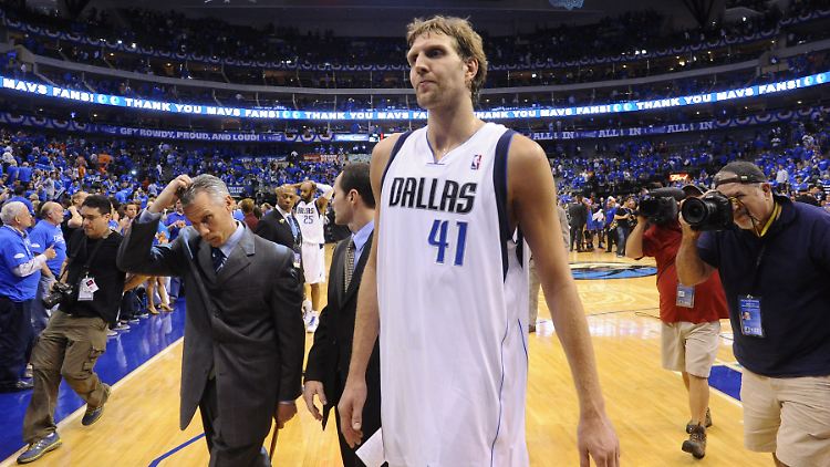 Dirk Nowitzki hält sich für einen Neuaufbau bei den Mavs für zu alt.