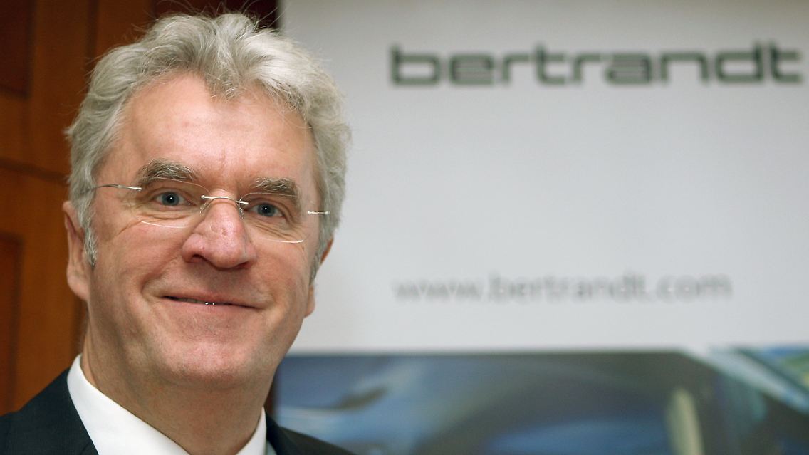 Dietmar Bichler präsentiert gute Zahlen.