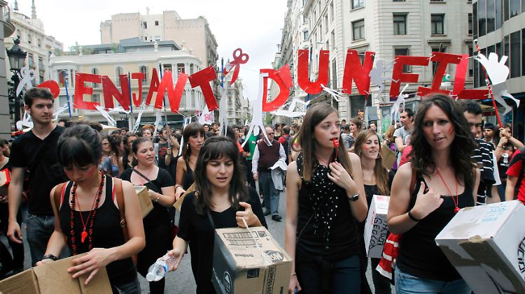 Proteste in Kataloniens Hauptstadt Barcelona gegen Kürzungen im Bildungswesen.