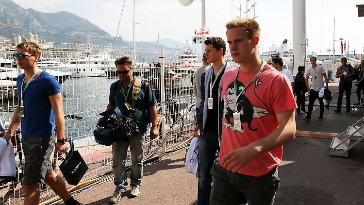 Der DFB-Tross sucht Ablenkung in Monte Carlo: Erst am Dienstag gibt Löw bekannt, wer seine Koffer packen muss.