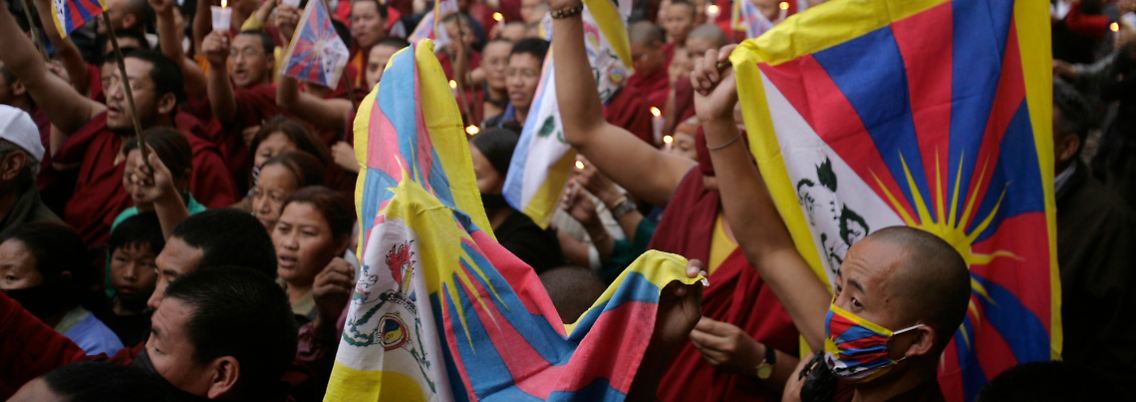 In Nepal lebende Tibeter demonstrieren gegen die chinesische Herrschaft in Tibet.