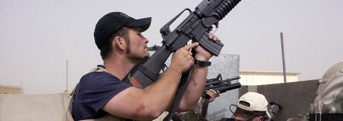 Mitarbeiter von Blackwater bei einem Einsatz im Irak im April 2004.
