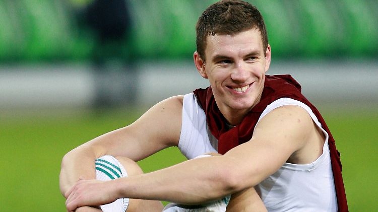 Verstärkung für den Münchner Angriff? Edin Dzeko.