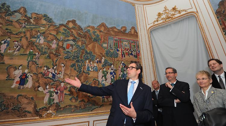 Im April mit Georg Friedrich Prinz von Preußen (r.) in der Ausstellung "Friederisiko" in Potsdam.