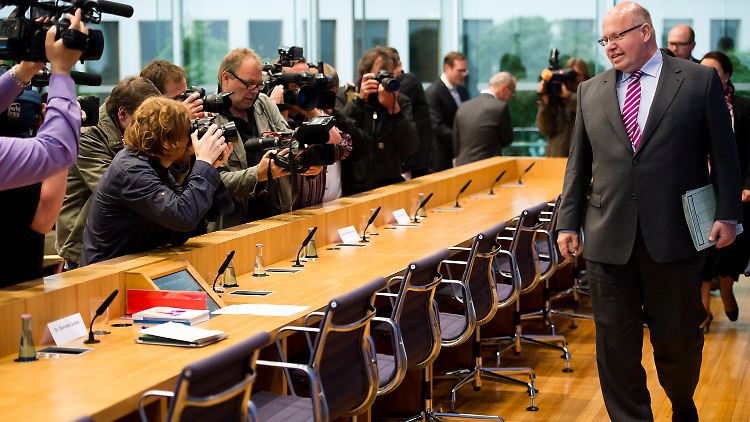 Peter Altmaier präsentiert seine Pläne als Bundesumweltminister.