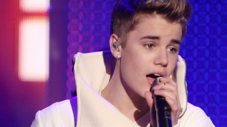 Bieber bricht die Herzen vieler junger Mädchen.