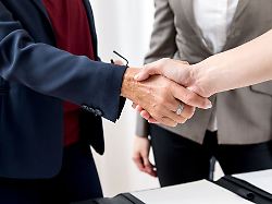 An Telefon, Haustür oder Theke: Wenn ein Ja genügt: Vertrag auch ohne Unterschrift bindend