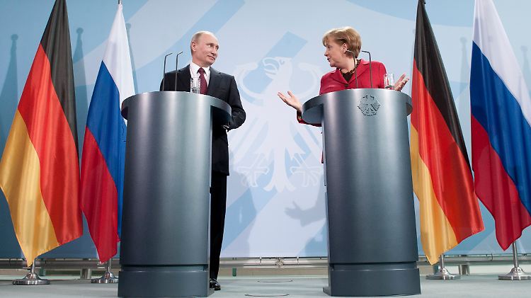 Bei ihrem Treffen in Berlin vereinbarten Merkel und Putin auch, die Beziehungen ihrer Länder zu intensivieren.