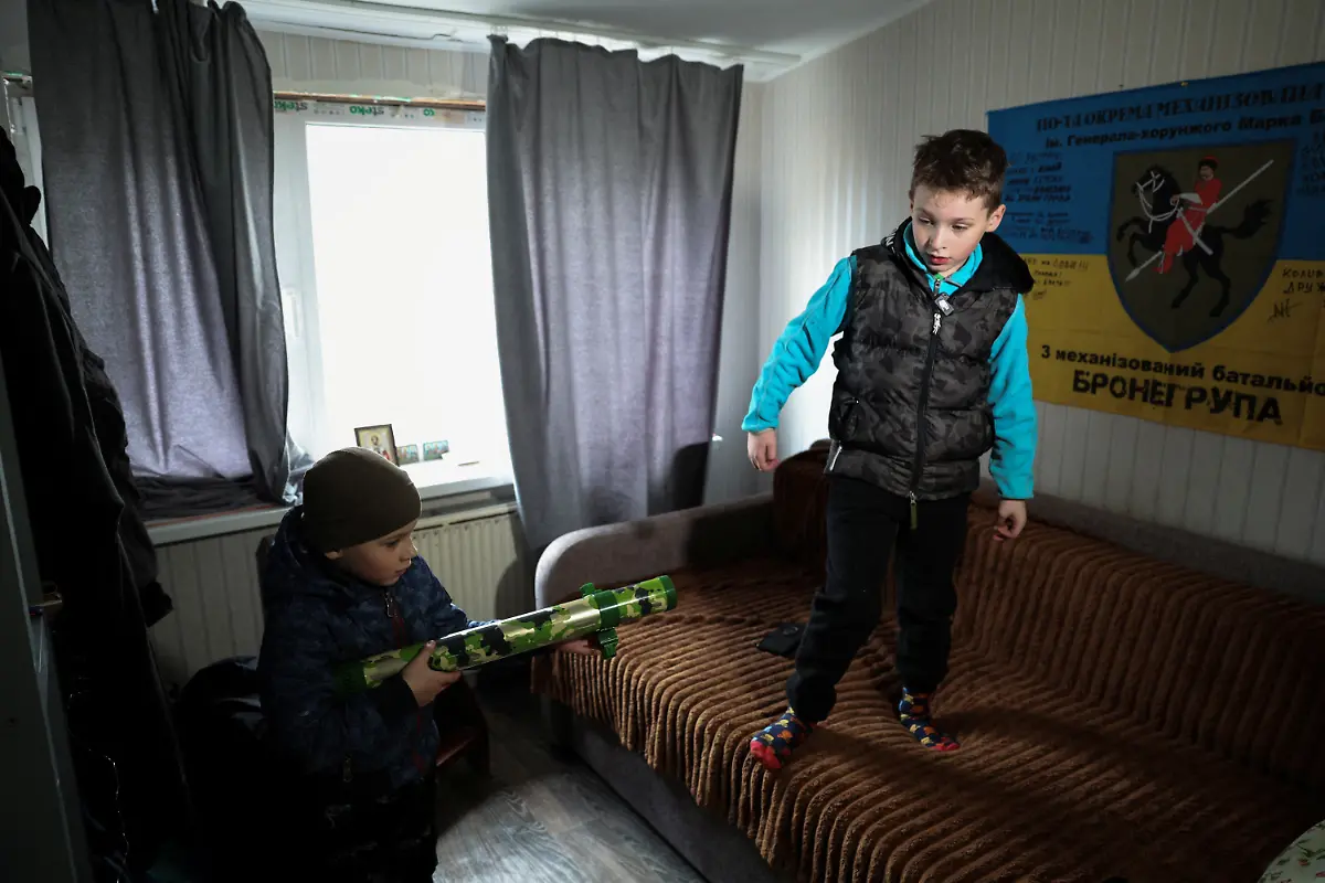 2025-07-10T135045Z-1572269105-MRPRC2AIDASEZ0M-RTRMADP-3-UKRAINE-CRISIS-CHILDREN-KALYNOVE