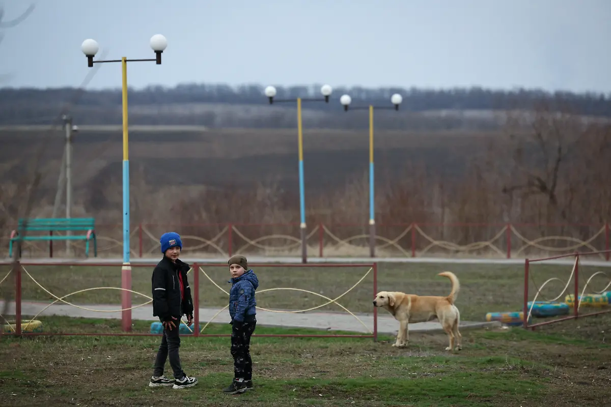 2025-07-10T135045Z-1572269105-MRPRC2BIDASXNDT-RTRMADP-3-UKRAINE-CRISIS-CHILDREN-KALYNOVE