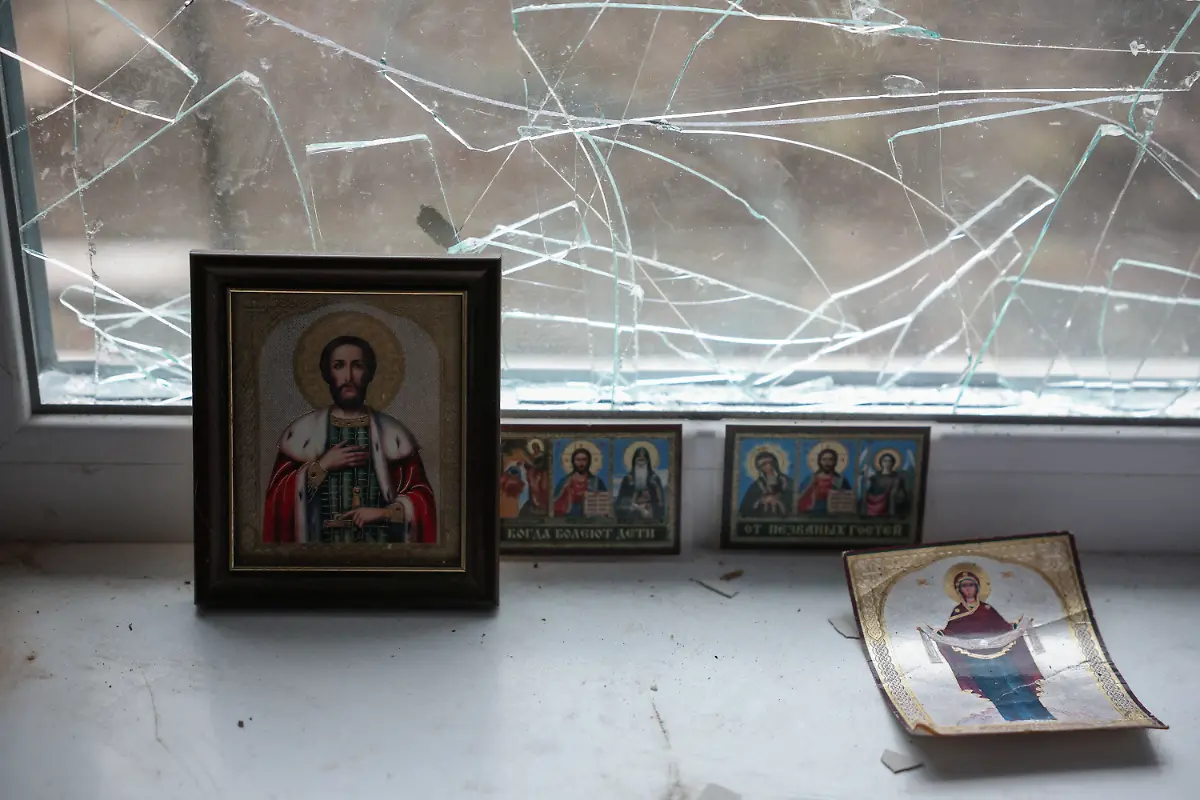 2025-07-10T135045Z-1572269105-MRPRC2BIDAZDRXC-RTRMADP-3-UKRAINE-CRISIS-CHILDREN-KALYNOVE