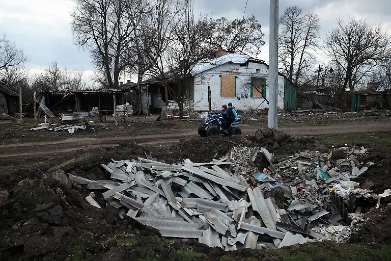 2025-07-10T135045Z-1572269105-MRPRC2AIDAAERER-RTRMADP-3-UKRAINE-CRISIS-CHILDREN-KALYNOVE