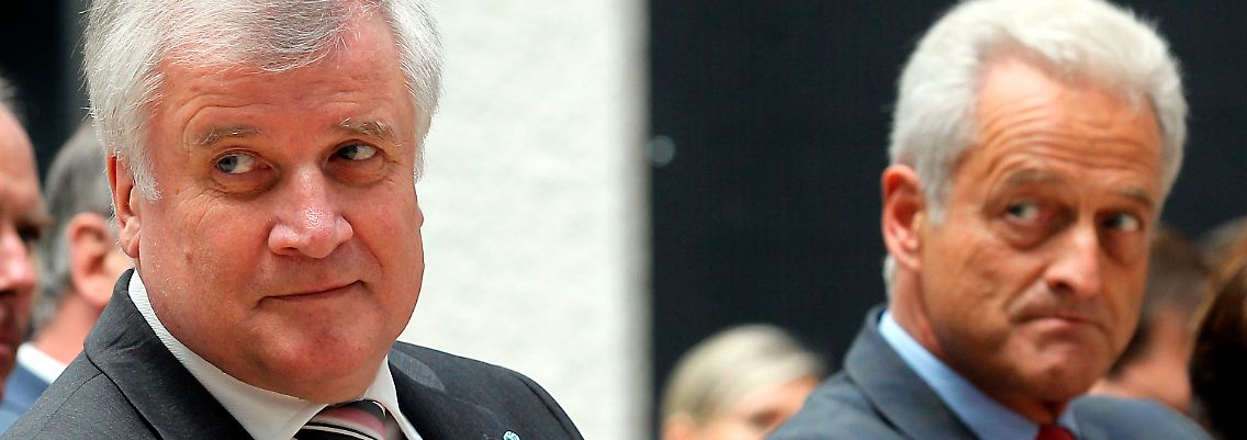 Die CSU ist längst nicht so homogen, wie Seehofer (l.) den Anschein erwecken will.