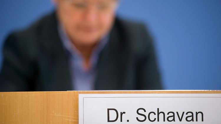 Seit Anfang Mai kursieren Plagiatsvorwürfe gegen Forschungsministerin Schavan. 