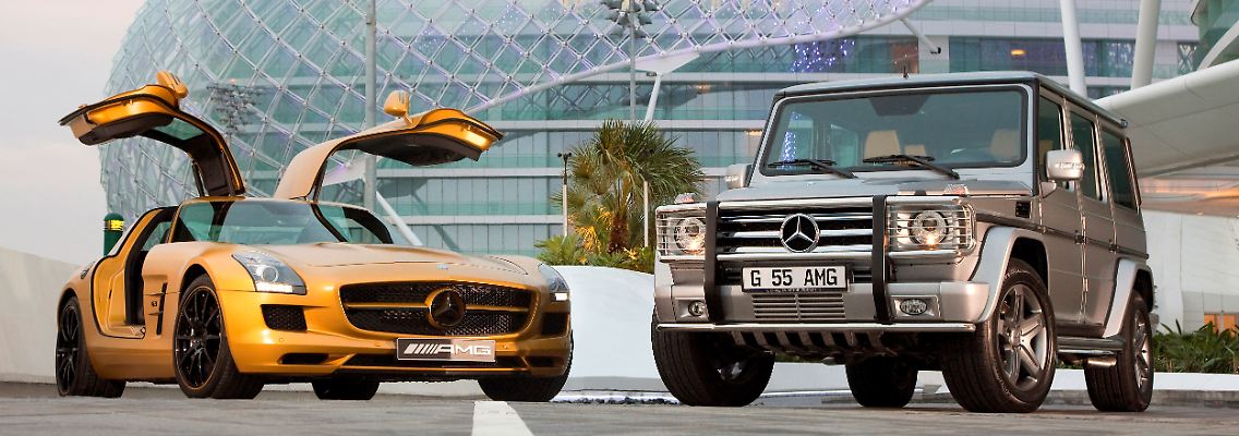 Der bereits auf der IAA 2009 vorgestellte Mercedes-Benz SLS AMG und das Sondermodell G 55 AMG Kompressor "Edition 79" auf der "Dubai International Motor Show".