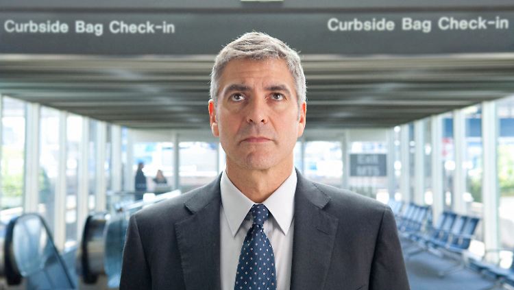 George Clooney ist "Up in the Air". 